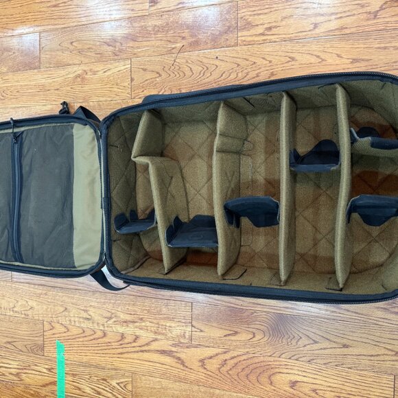 NOMATIC McKinnon Camera Pack - Travel Camera Bag by Peter McKinnon - Picture 3 of 5